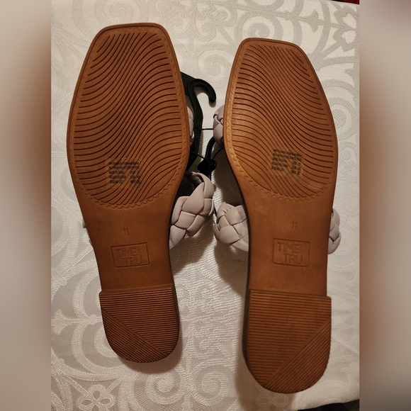 NEW Time and Tru Lavender Braided 2 Band Sandals Size 11 Cute Pretty Comfortable - Picture 2 of 6